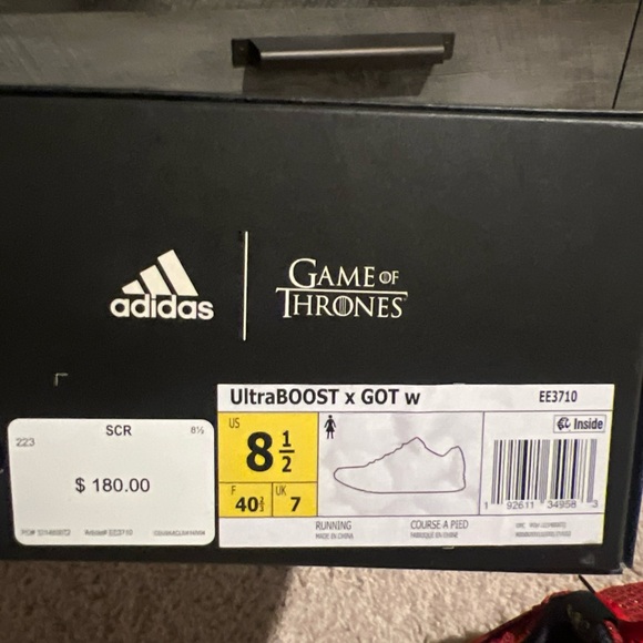 Like new Game of Thrones ultra boost women’s size 8.5 - Picture 2 of 8